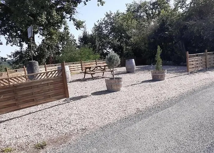 بيت للعطل La Mirabelle Montazeau